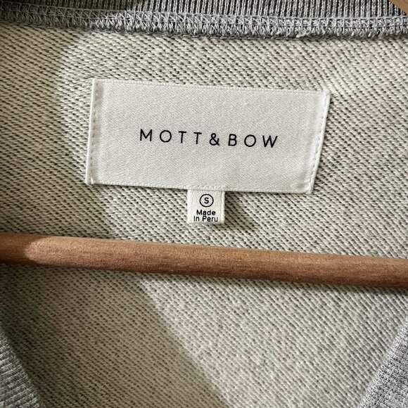 Mott and Bow French Terry Crewneck Sweatshirt Small Light Gray Grey EUC Jeans - Picture 2 of 3